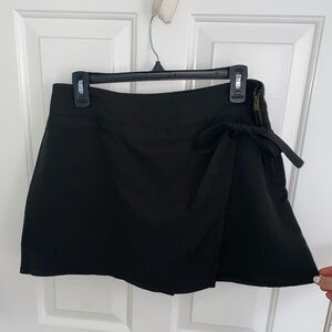 Jondie black tie skort with zipper